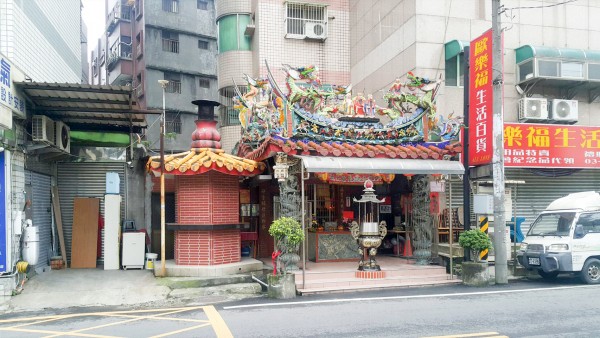 A1-小土地公廟-與街坊鄰居偶遇閒聊的地方.jpg